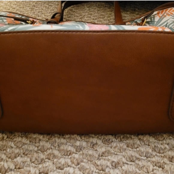 NWOT Fossil Bag - Picture 4 of 8